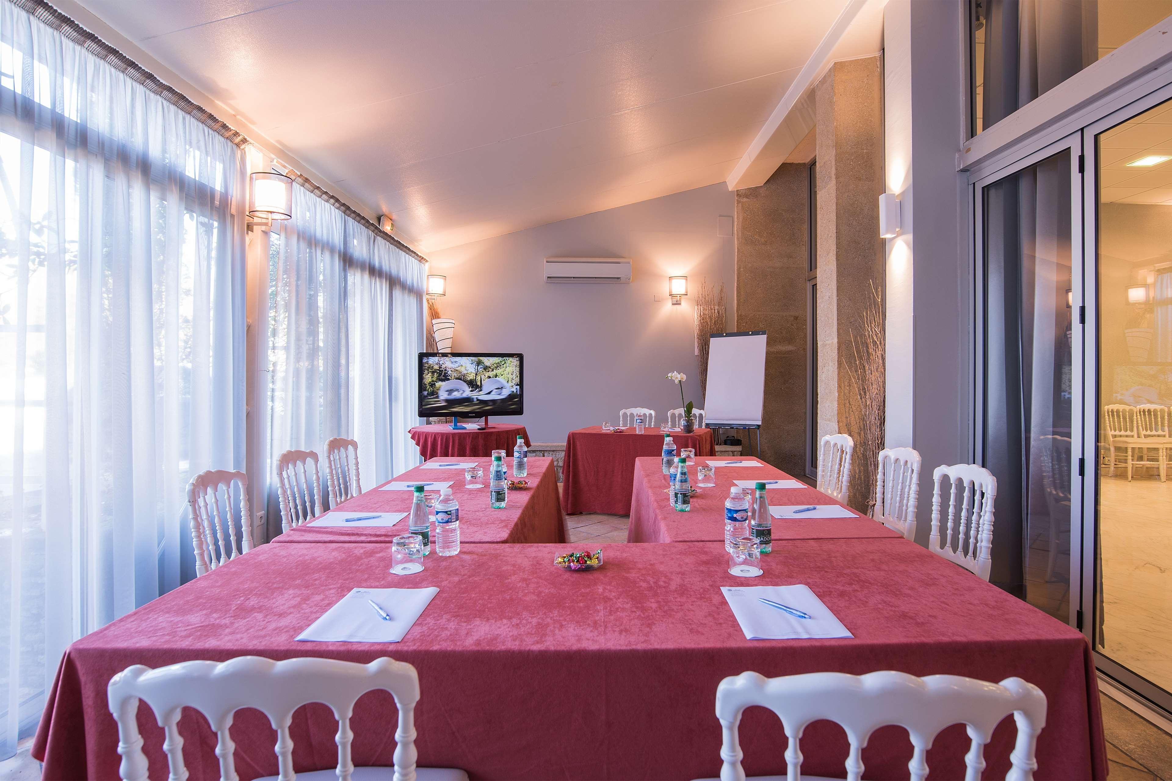 Best Western Sevan Parc Hotel Пертюі Екстер'єр фото