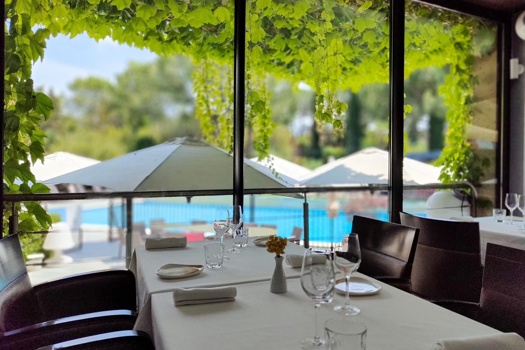 Best Western Sevan Parc Hotel Пертюі Екстер'єр фото