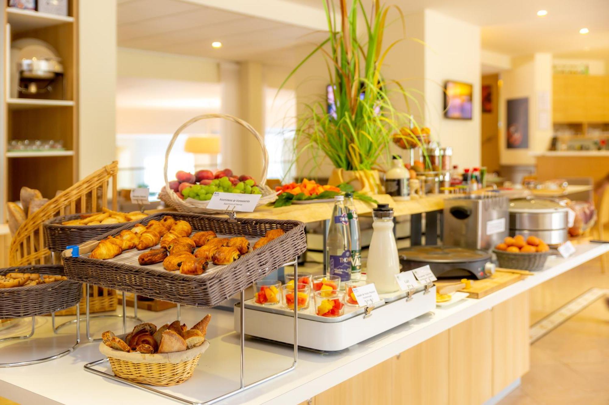Best Western Sevan Parc Hotel Пертюі Екстер'єр фото