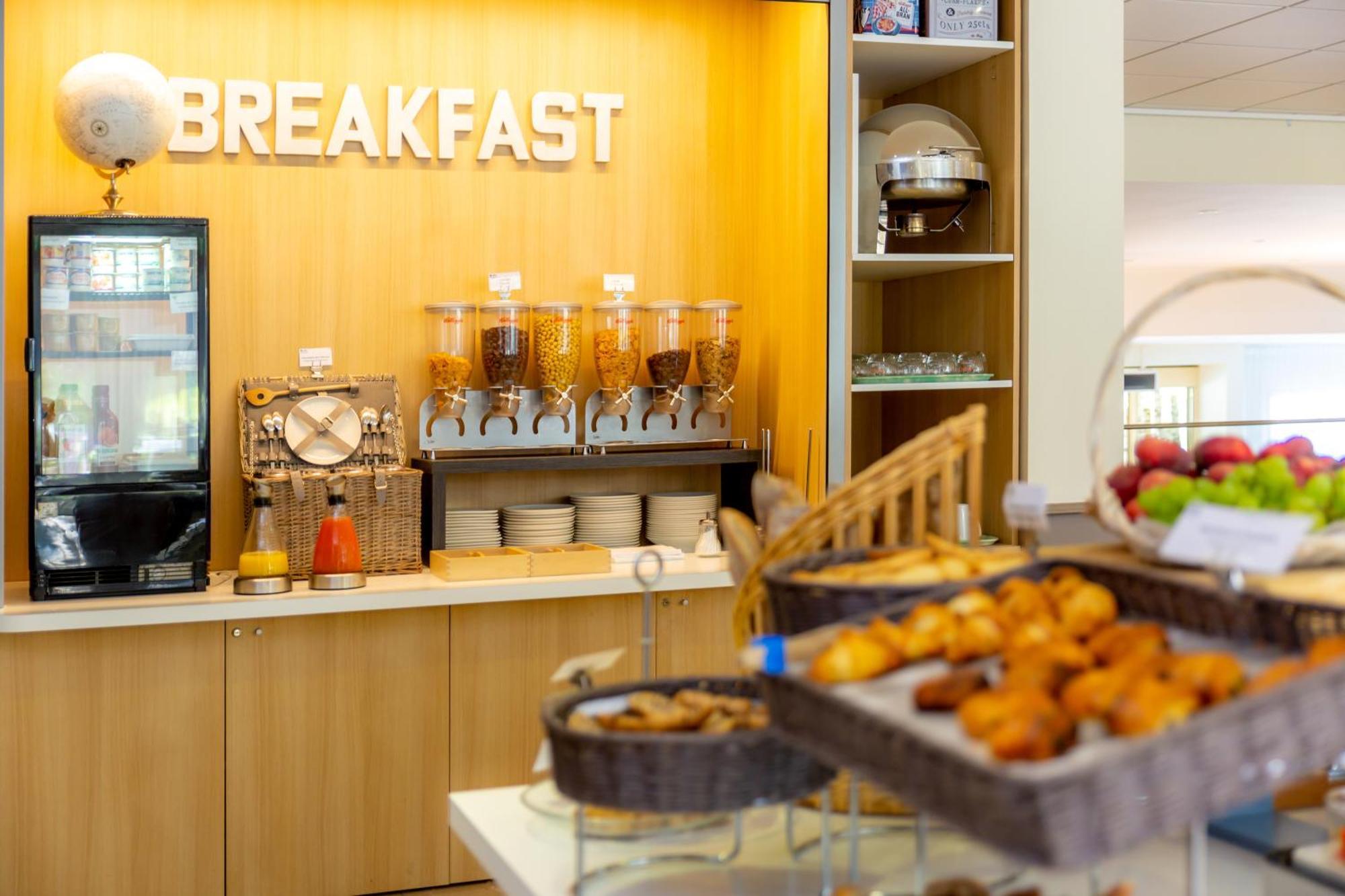 Best Western Sevan Parc Hotel Пертюі Екстер'єр фото